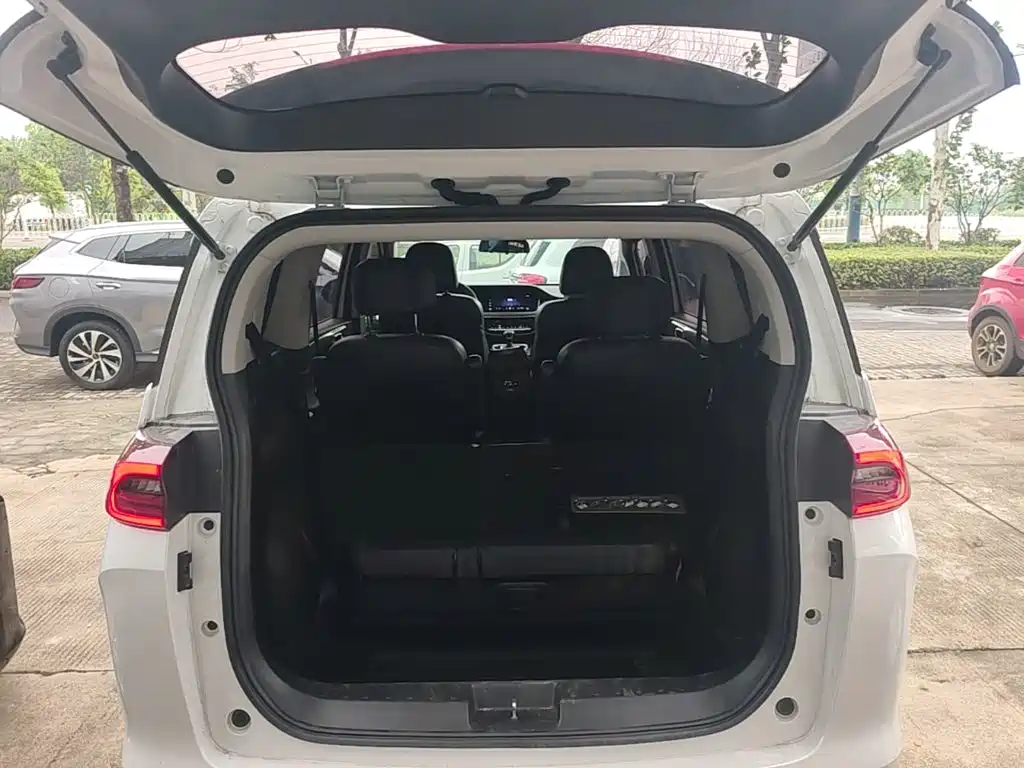 GAC Motor Trumpchi M6 — миниатюра 19