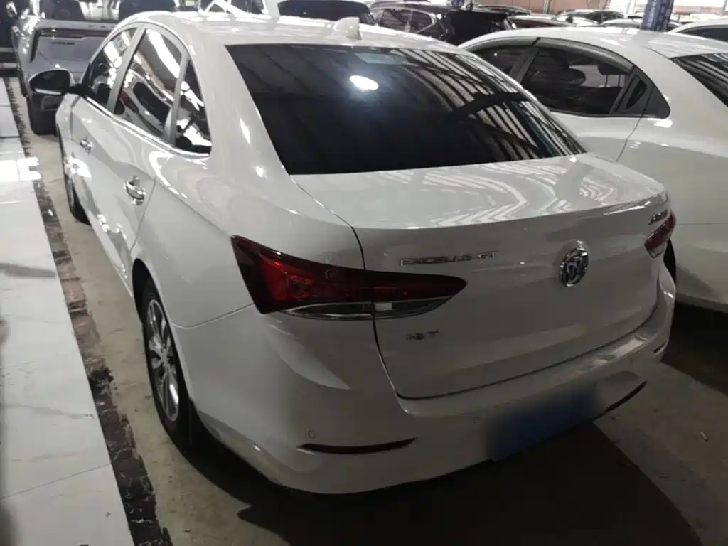 Buick Excelle — миниатюра 5