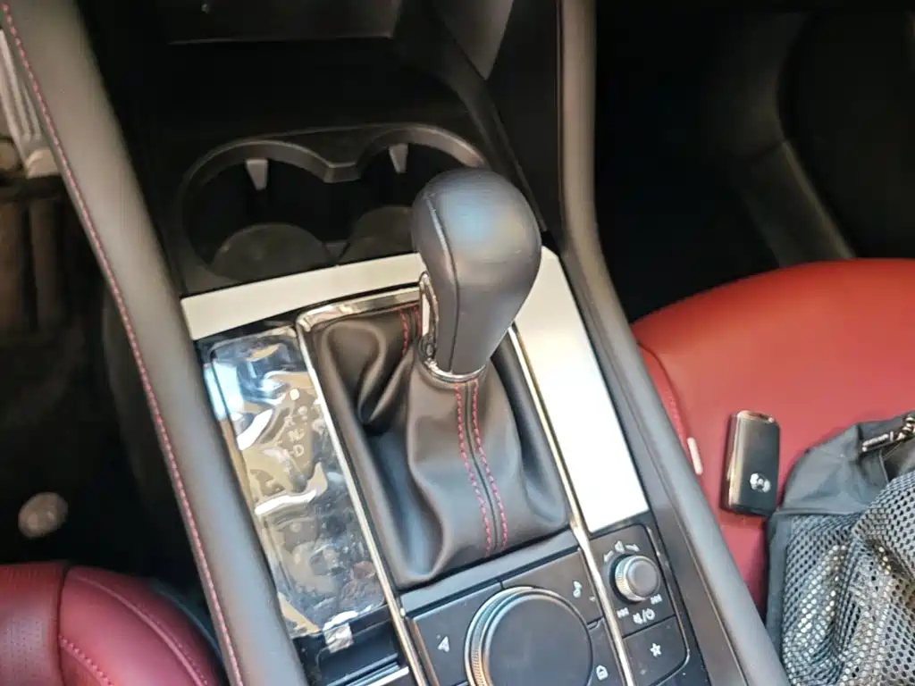 Mazda 3 Axela — миниатюра 14