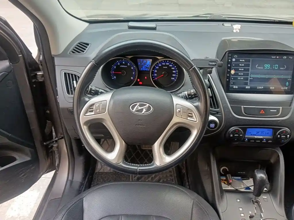 Hyundai ix35 — миниатюра 3