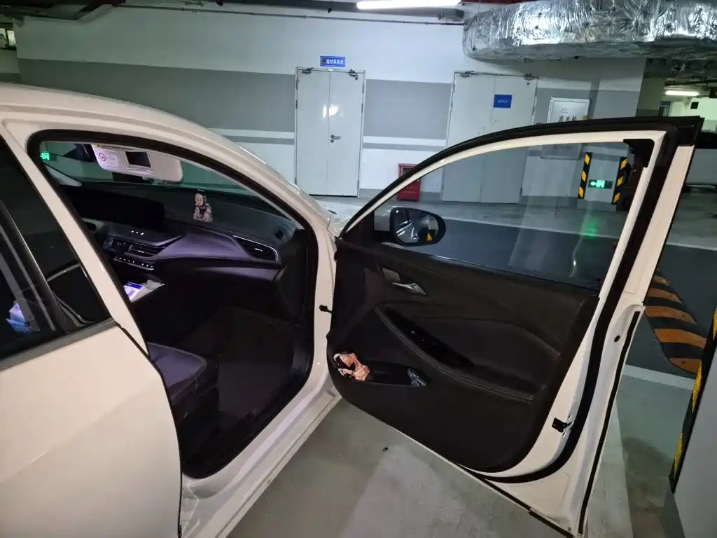 Buick Verano — миниатюра 20