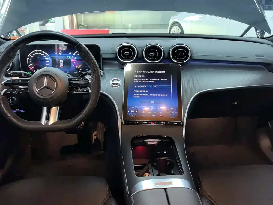 Mercedes-Benz C-Class — миниатюра 12