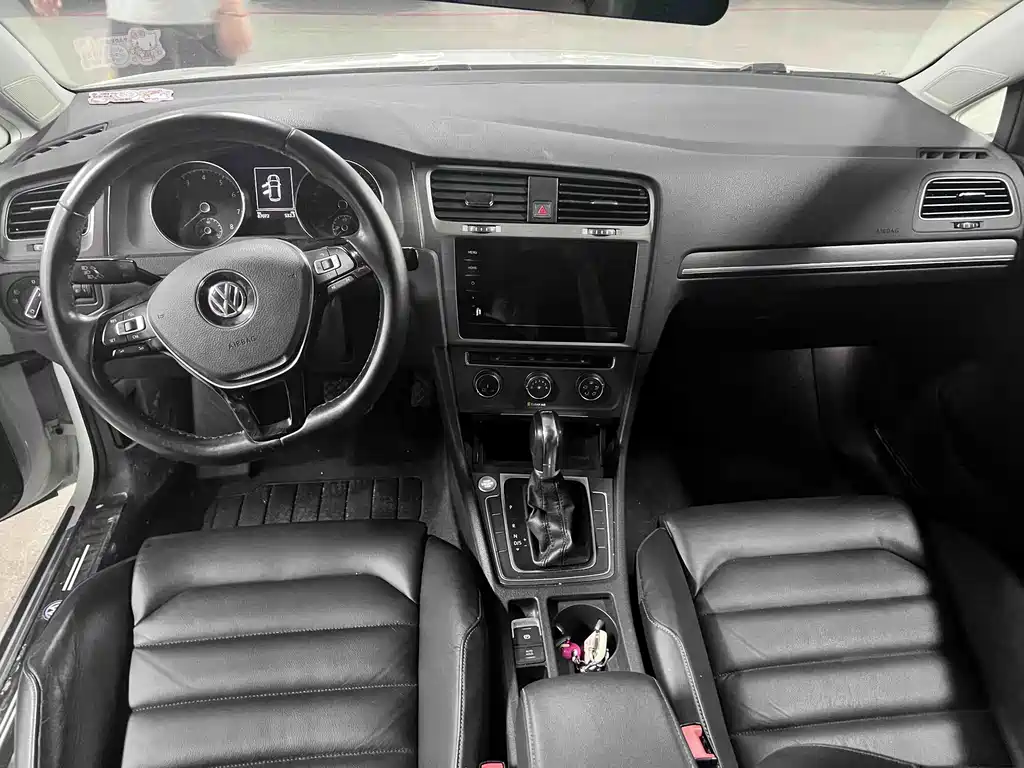 Volkswagen Golf — миниатюра 4