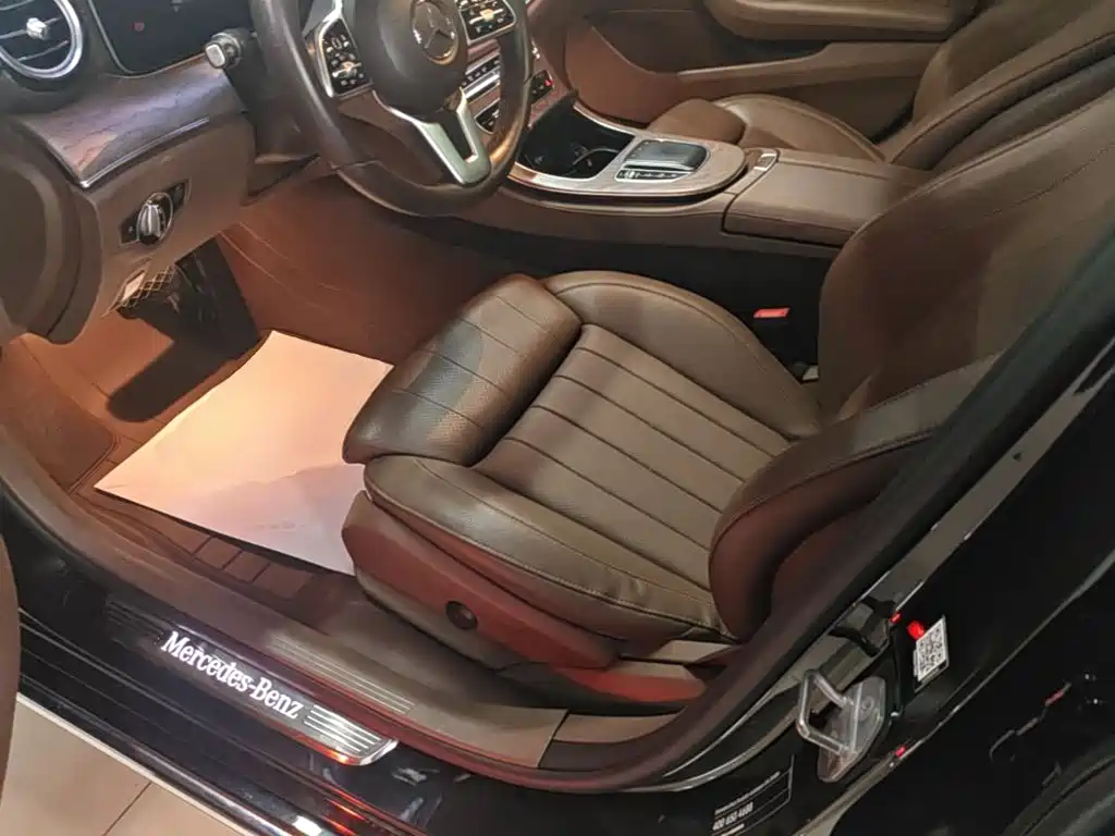 Mercedes-Benz E-Class — миниатюра 15