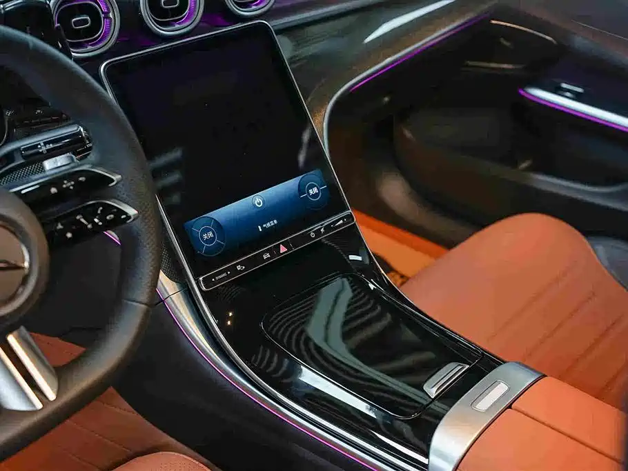 Mercedes-Benz C-Class — миниатюра 7