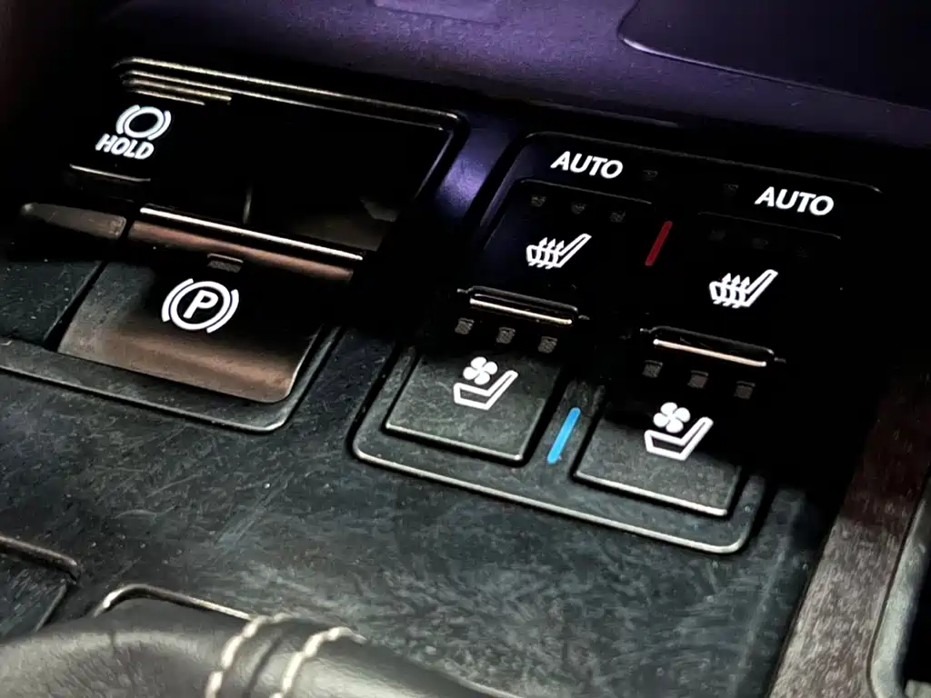 Lexus RX — миниатюра 15