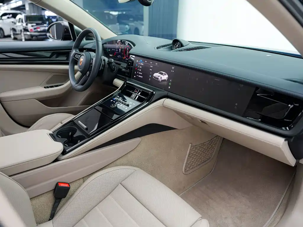 Porsche Panamera — миниатюра 13