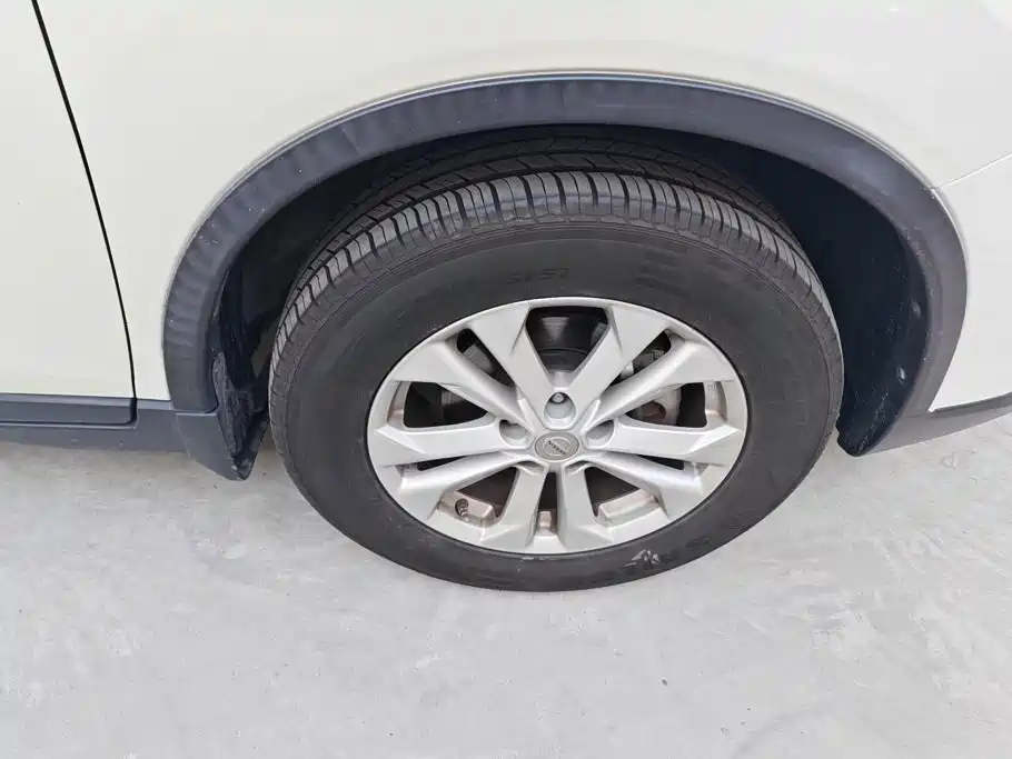 Nissan X-Trail — миниатюра 6