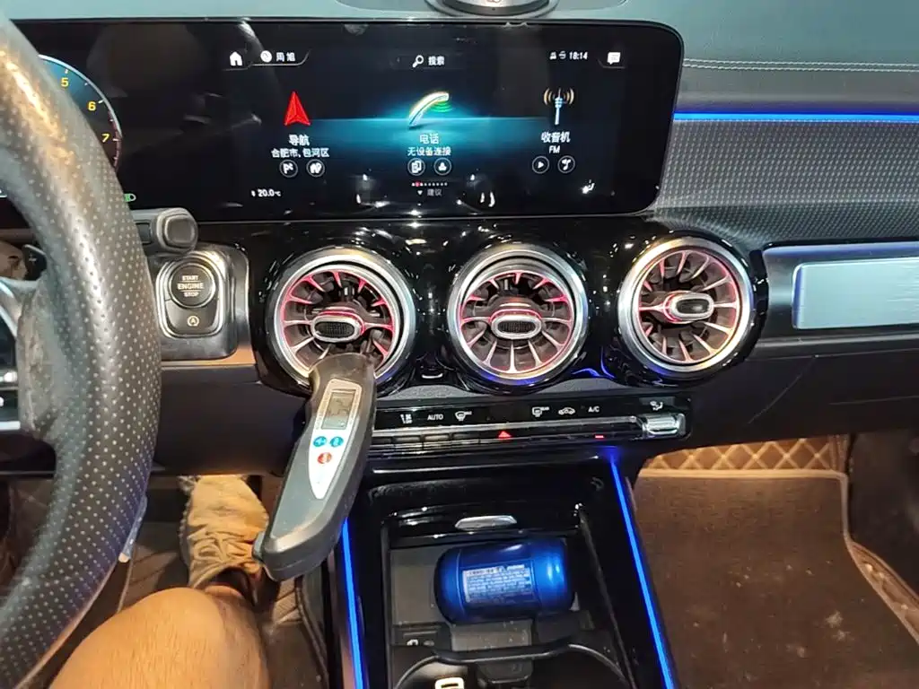 Mercedes-Benz GLB — миниатюра 13