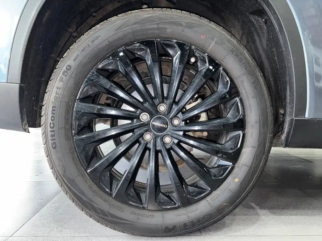 Exeed Lingyun — миниатюра 10