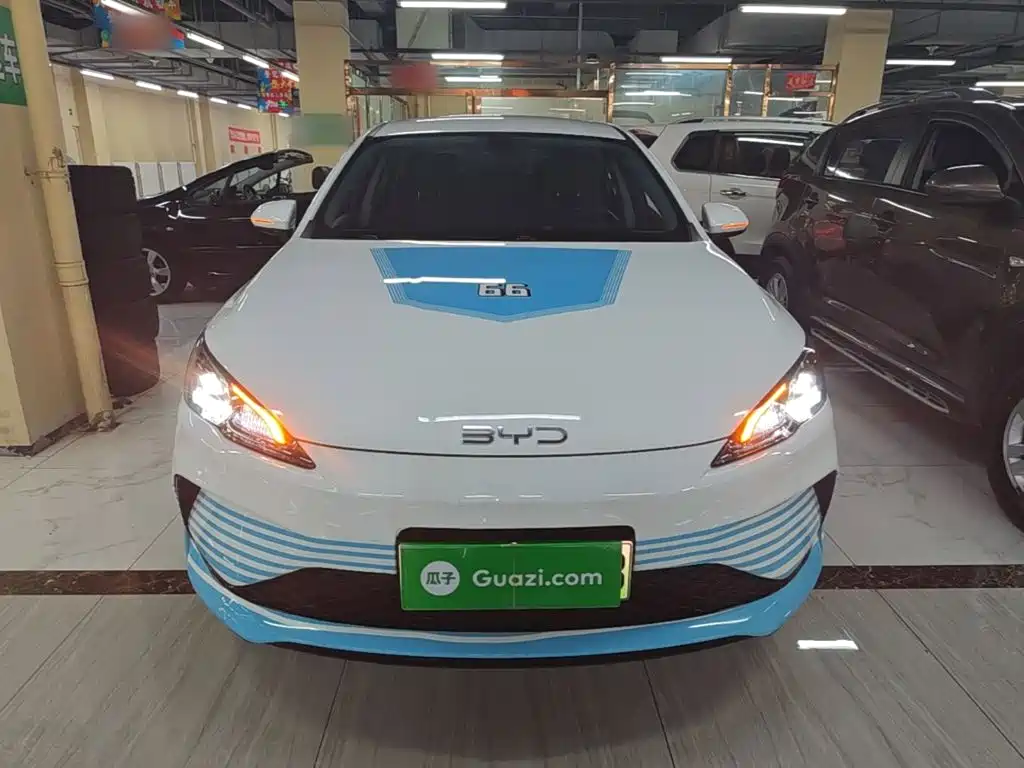 BYD Seal 05 DM-i — миниатюра 3