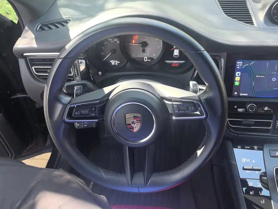 Porsche Macan — миниатюра 14