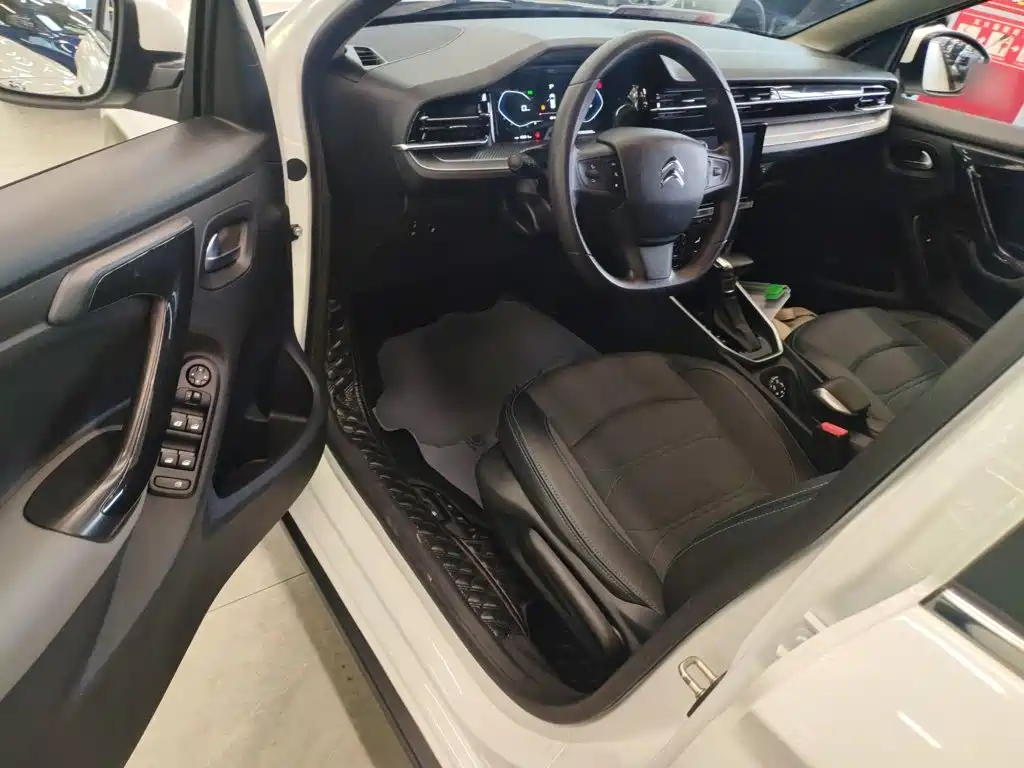 Citroen C3-XR — миниатюра 12