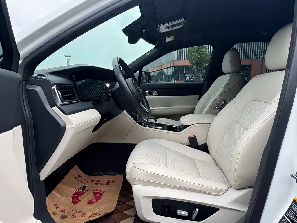 Li Auto Li ONE — миниатюра 9