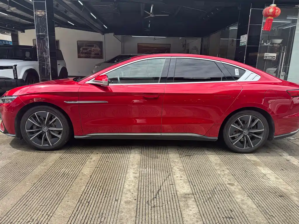BYD Han — миниатюра 3