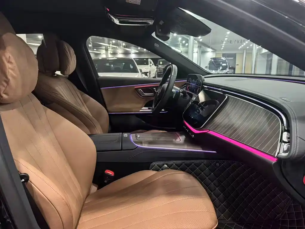 Mercedes-Benz E-Class — миниатюра 19