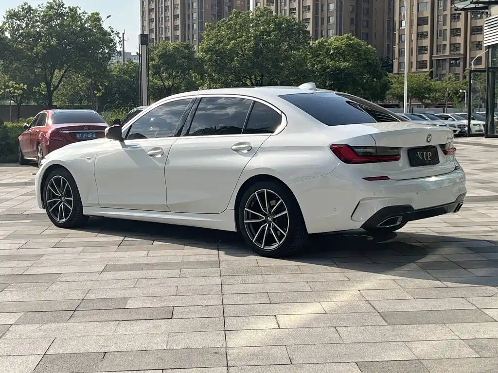 BMW 3 Series — миниатюра 7