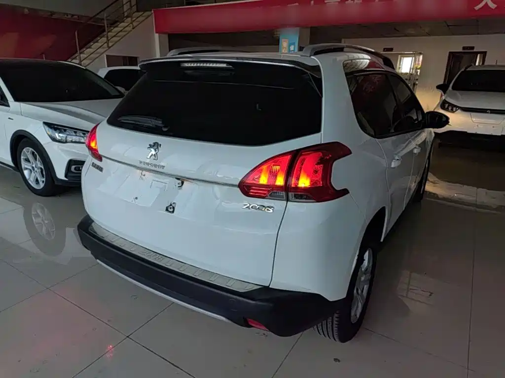 Peugeot 2008 — миниатюра 7