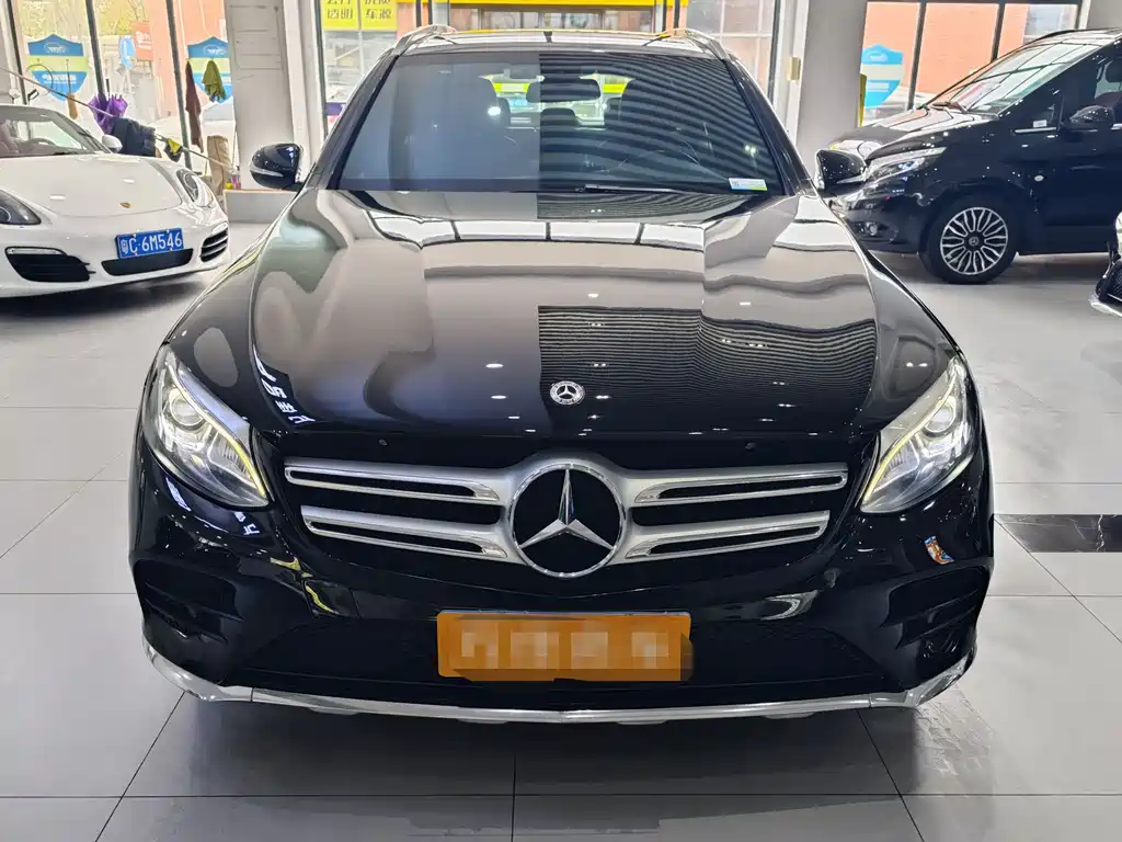 MERCEDES-BENZ GLC