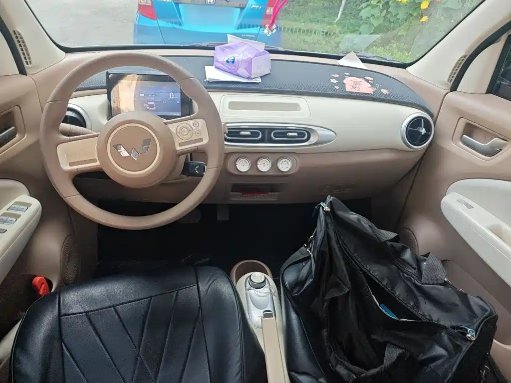 Wuling MINIEV — миниатюра 5