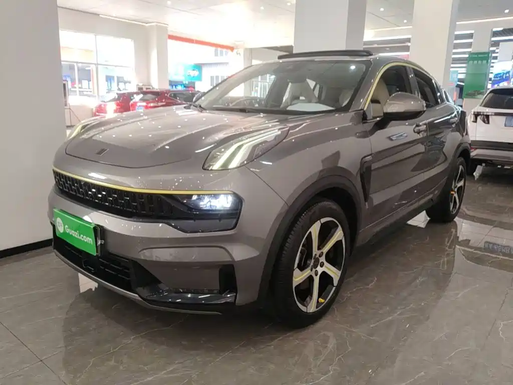 Lynk & Co 05