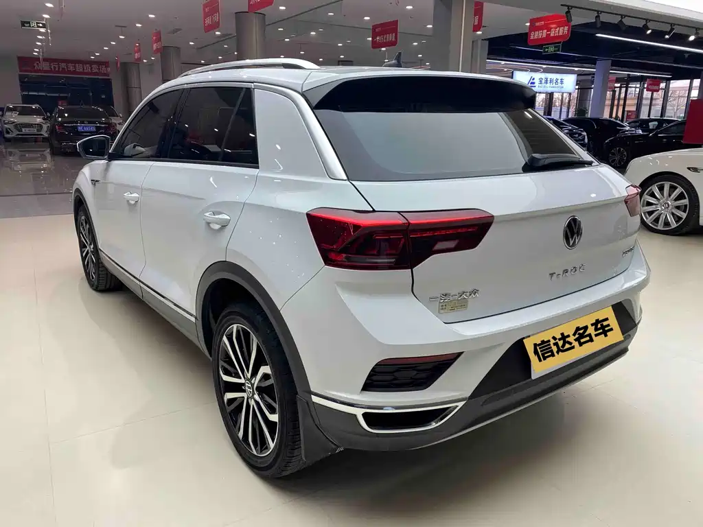 Volkswagen T-Roc — миниатюра 19