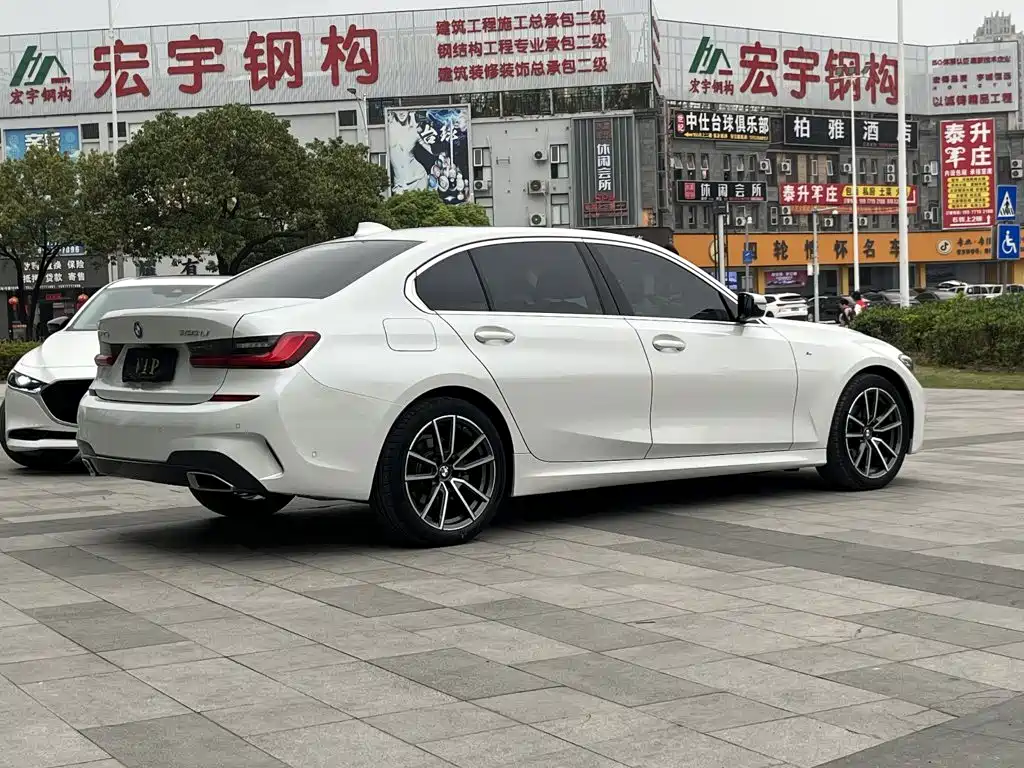 BMW 3 Series — миниатюра 5