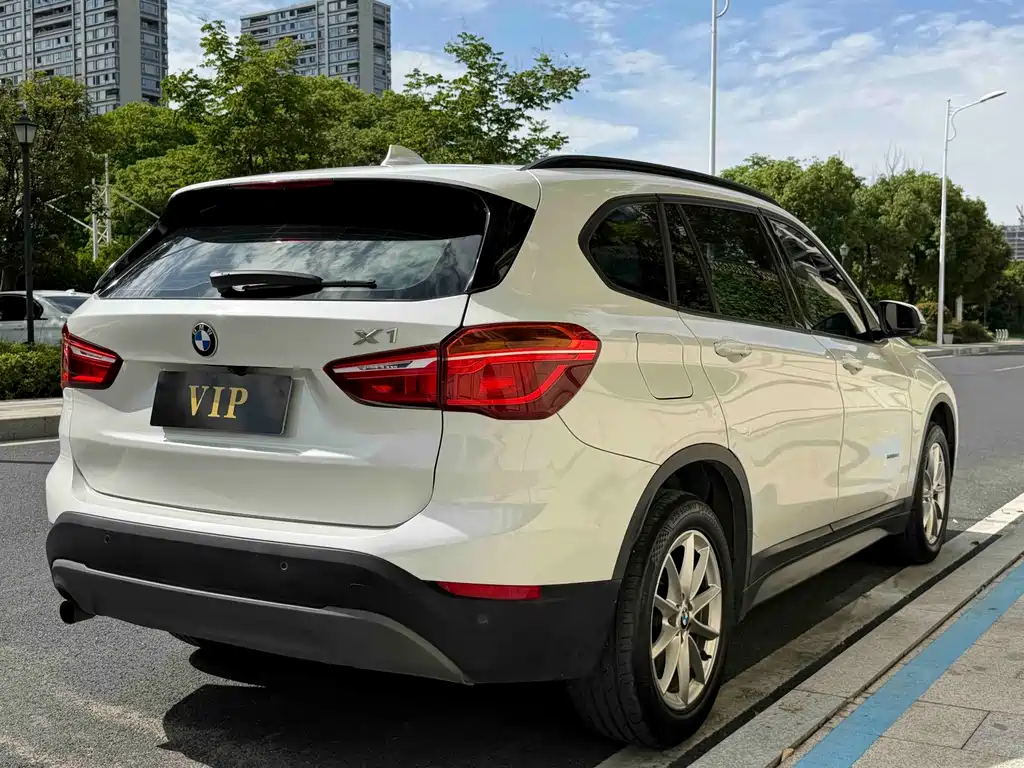 BMW X1 — миниатюра 5