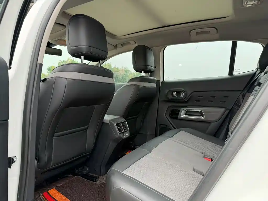 Citroen C5 AIRCROSS — миниатюра 17