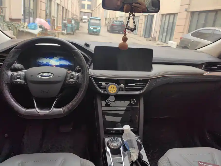 Ford Escape — миниатюра 13
