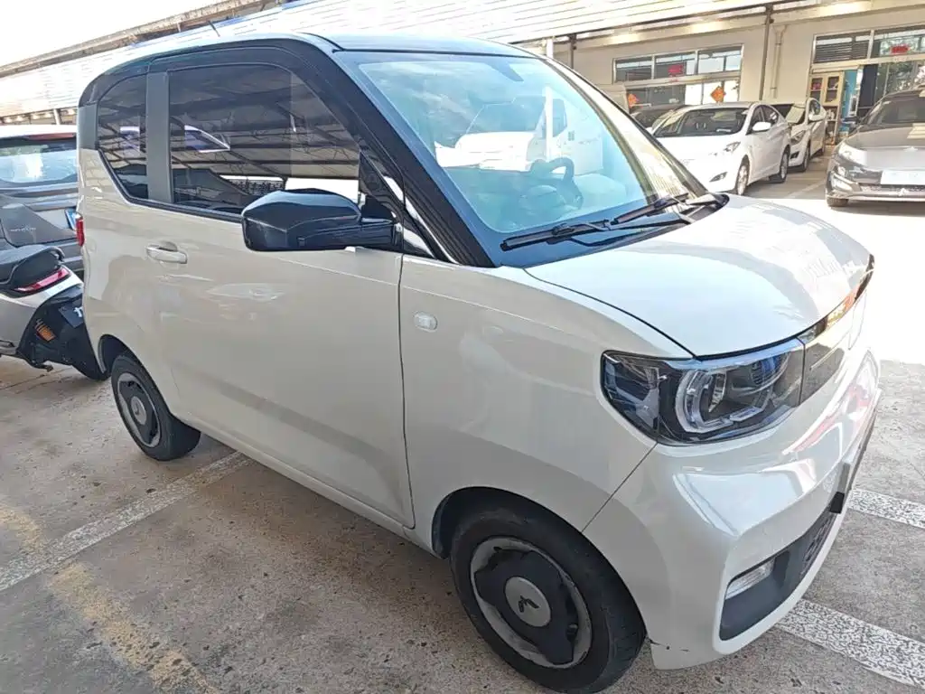Wuling MINIEV — миниатюра 4