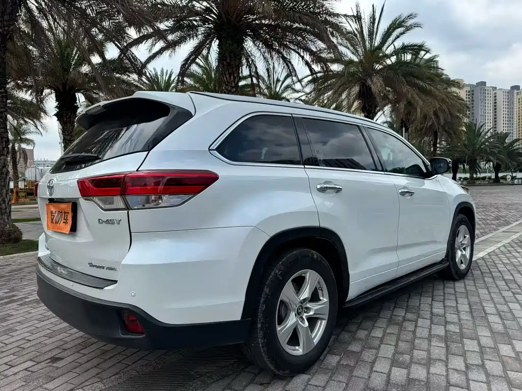 Toyota Highlander — миниатюра 9