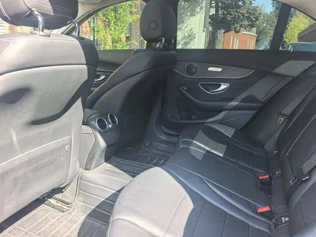 Mercedes-Benz C-Class — миниатюра 8