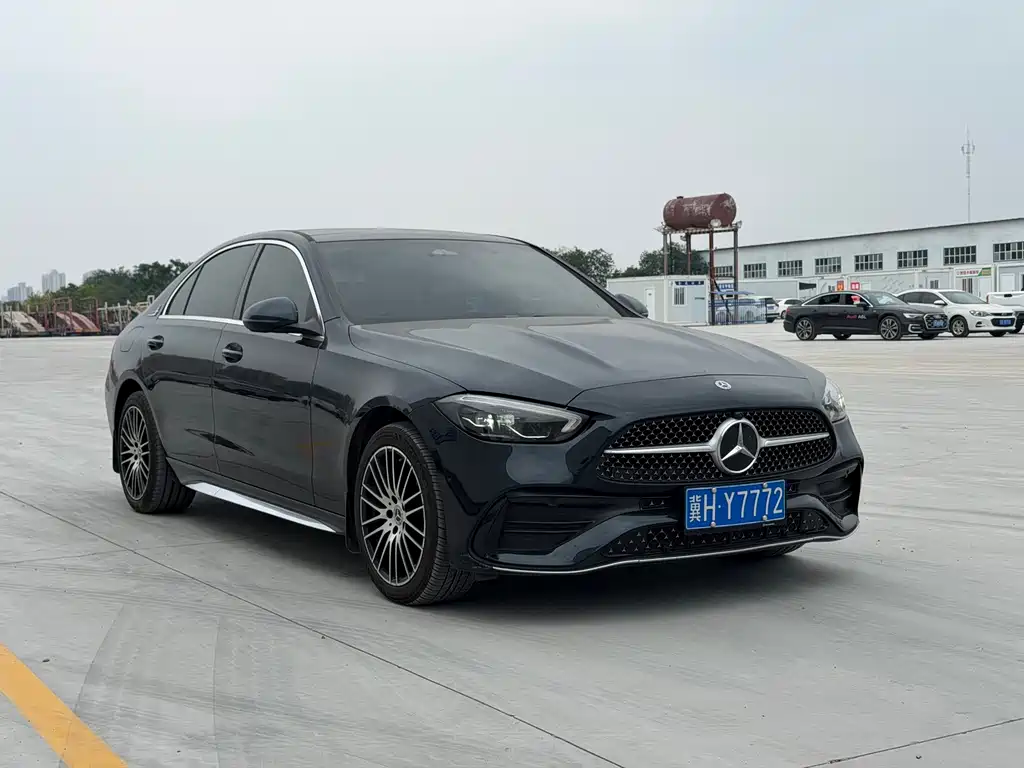 Mercedes-Benz C-Class — миниатюра 3