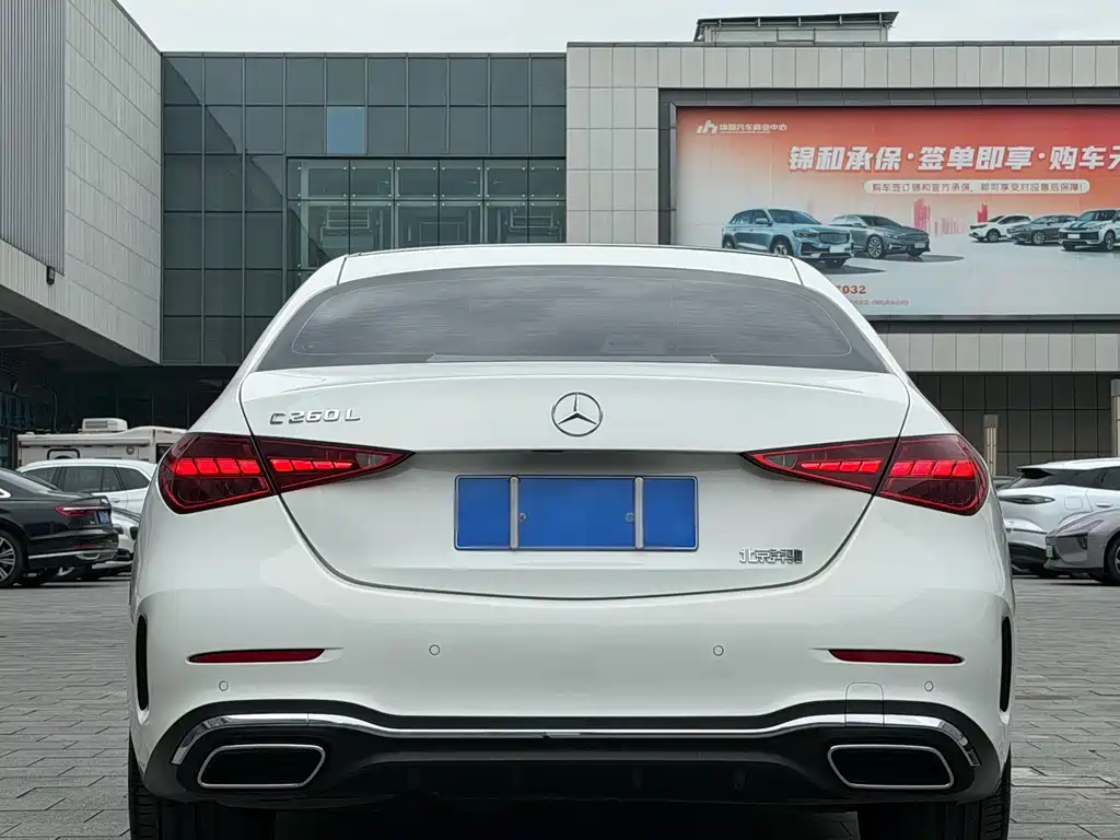 Mercedes-Benz C-Class — миниатюра 10
