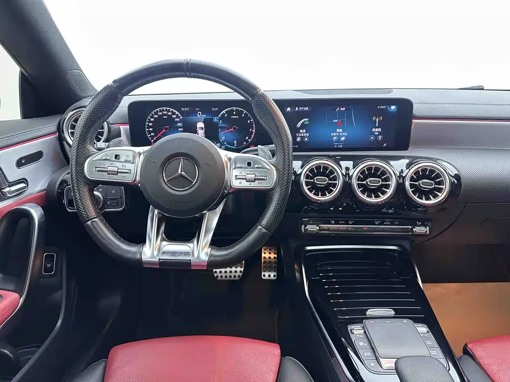 Mercedes-Benz CLA AMG — миниатюра 9