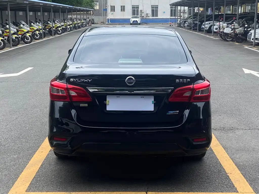Nissan Sylphy — миниатюра 5