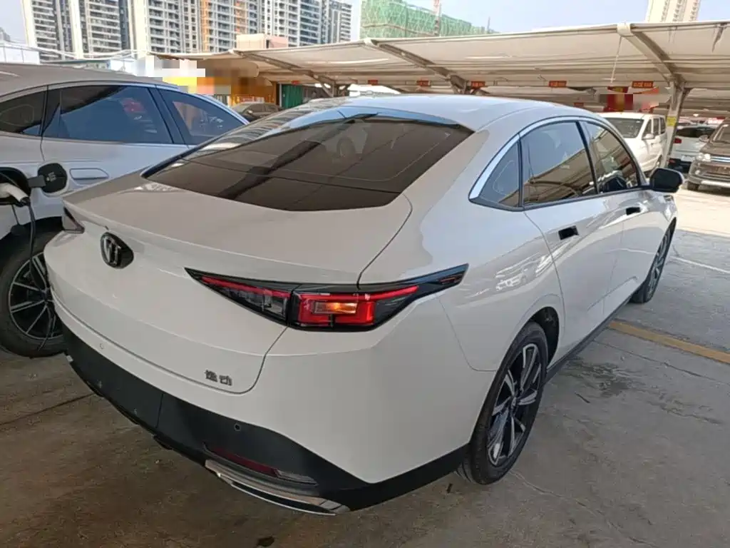 Changan Eado — миниатюра 7