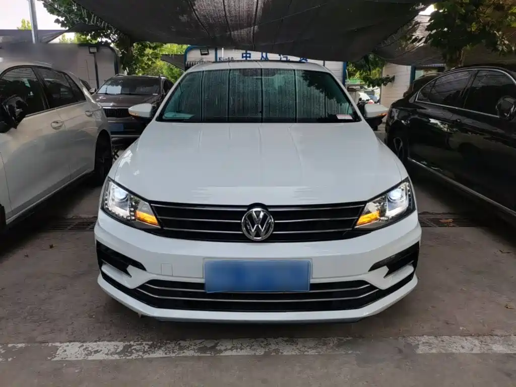 Volkswagen Sagitar — миниатюра 3