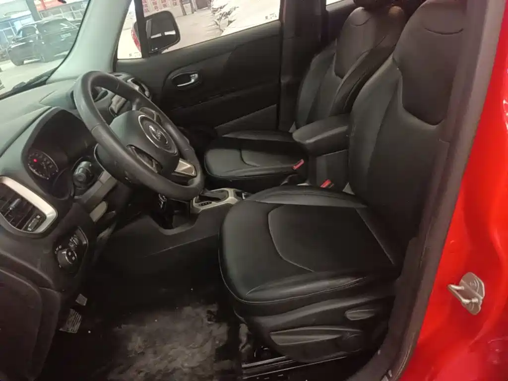 Jeep Renegade — миниатюра 15