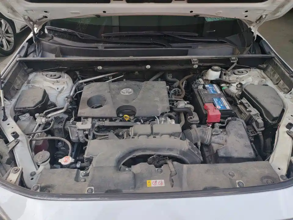 Toyota RAV4 — миниатюра 12
