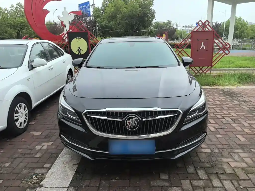 Buick LaCrosse — миниатюра 3