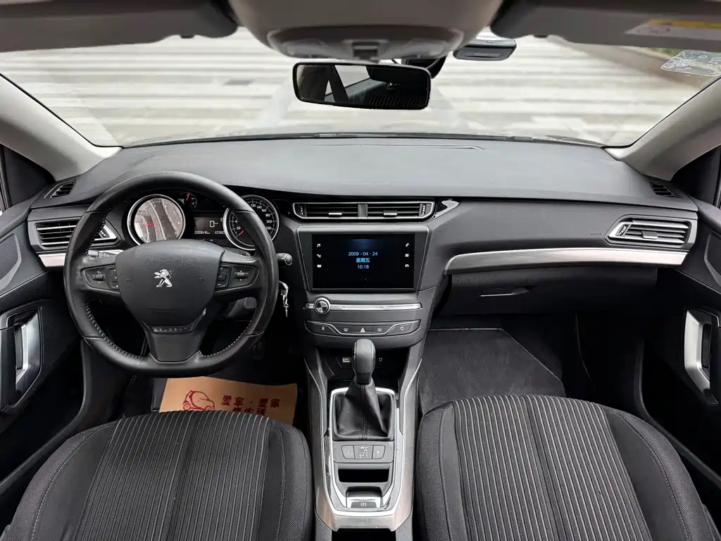 Peugeot 408 — миниатюра 10