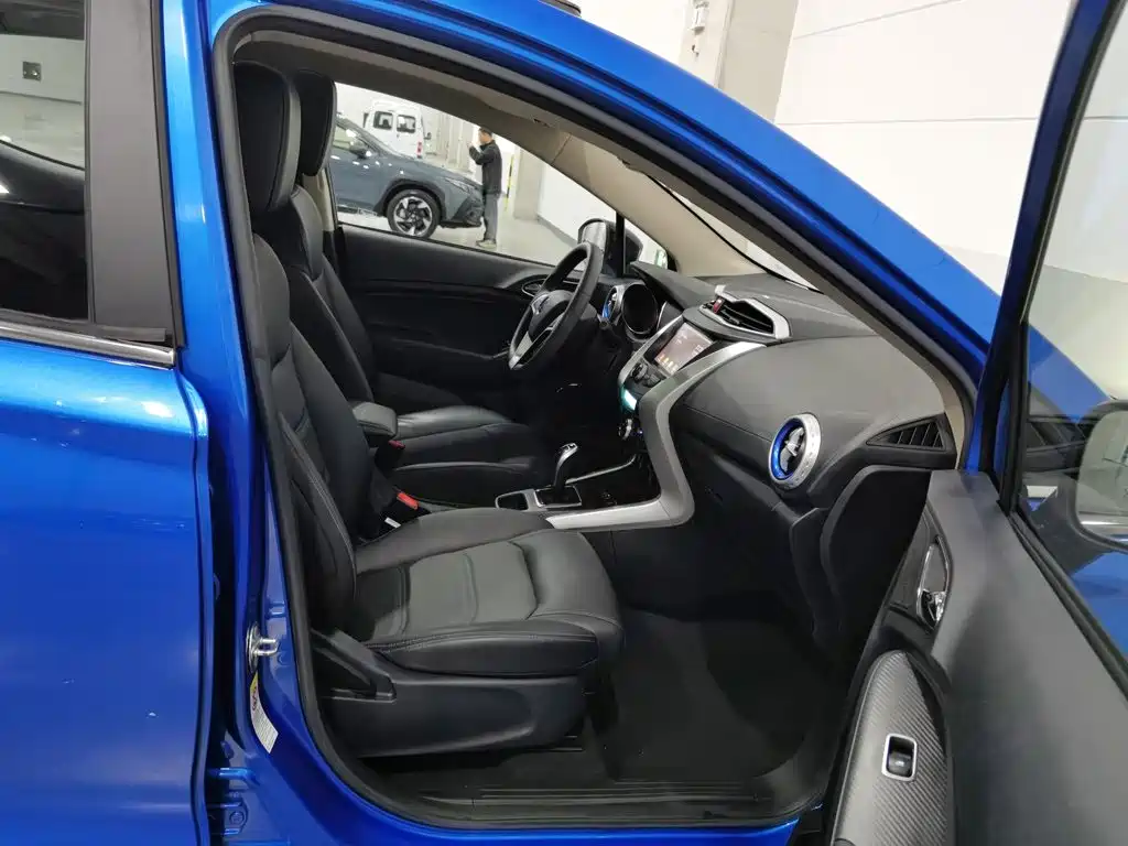 BYD Yuan EV — миниатюра 23