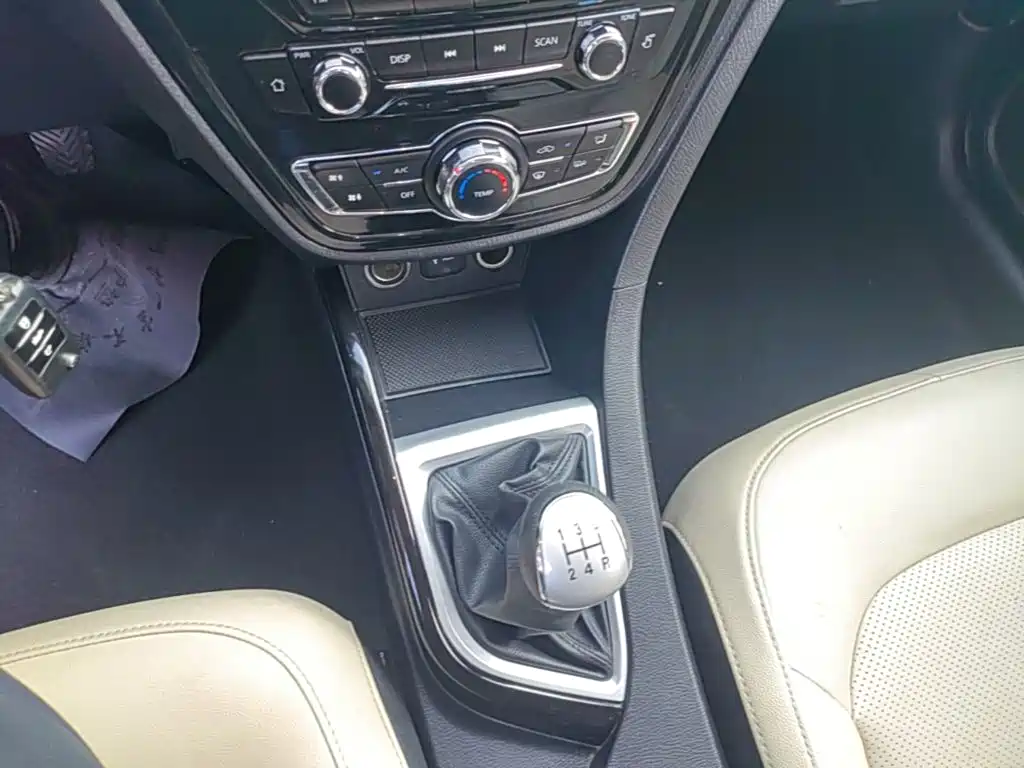 Changan V7 — миниатюра 14