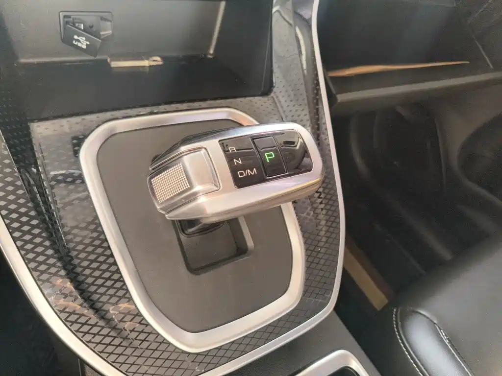 Haval M6 — миниатюра 10
