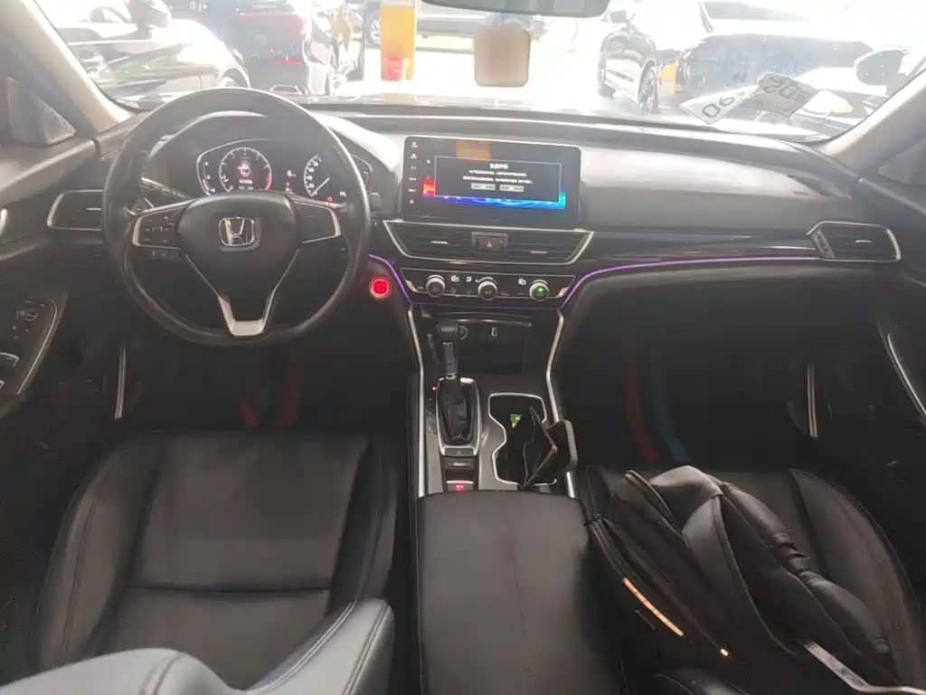 Honda Accord — миниатюра 10