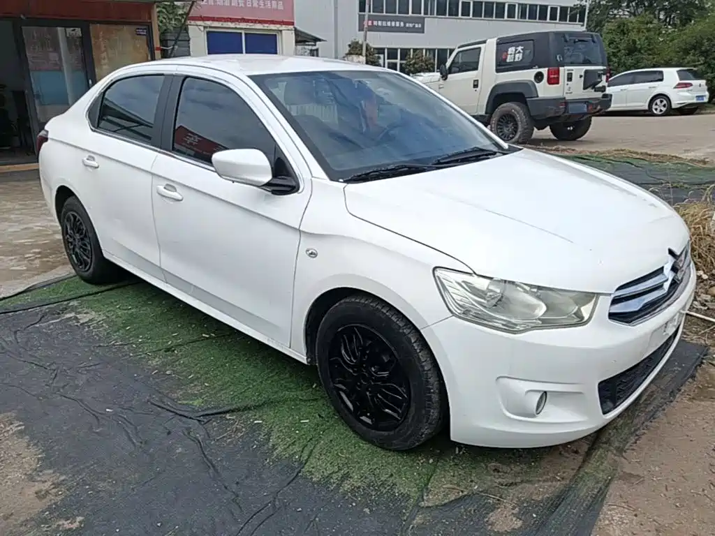 Citroen Elysee — миниатюра 4