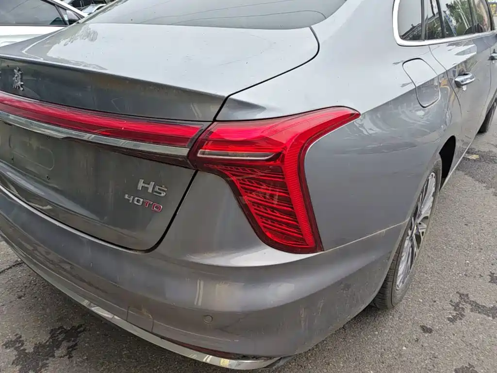Hongqi Hongqi H5 — миниатюра 8