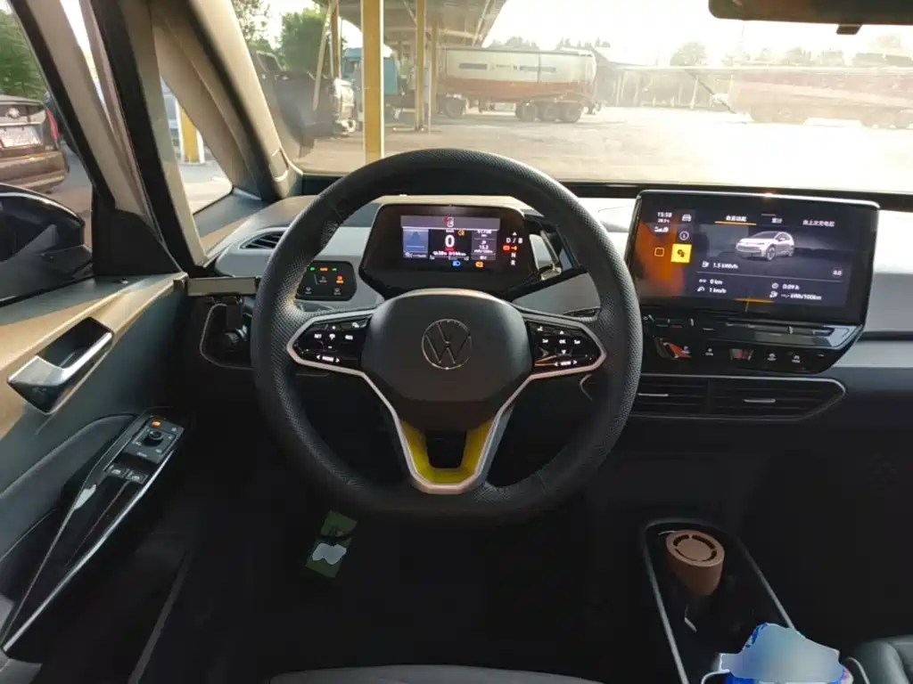 Volkswagen ID.3 — миниатюра 11